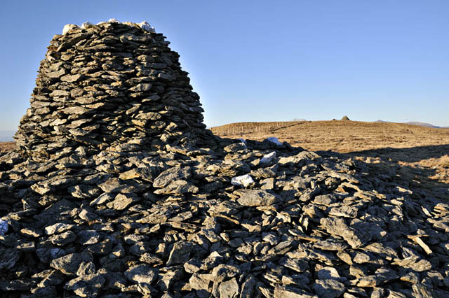 South cairn, Trum Gelli
