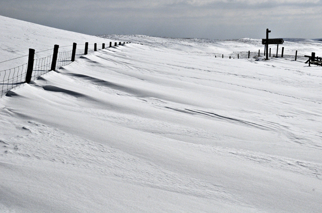 Dylife mountain road megadrifts - March 2013