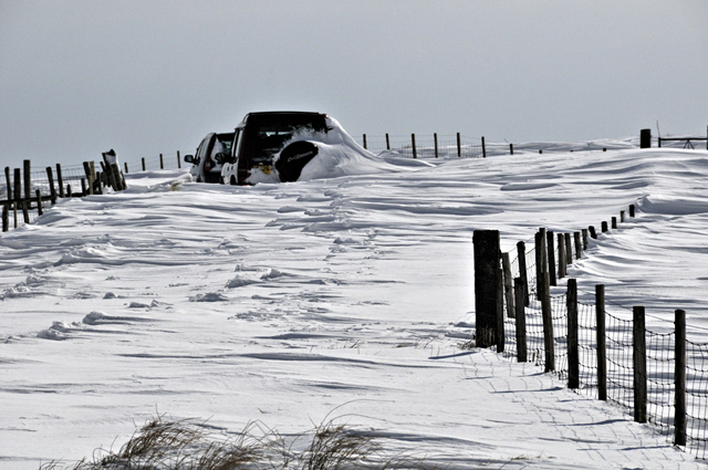 Dylife mountain road megadrifts - March 2013