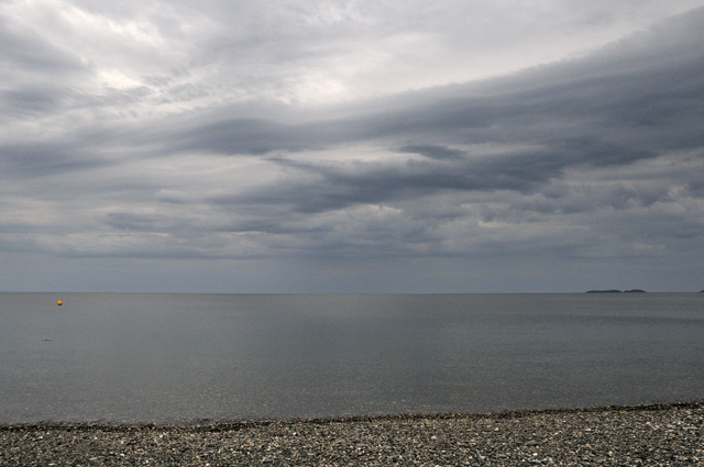 incoming thundery rain from Pwllheli