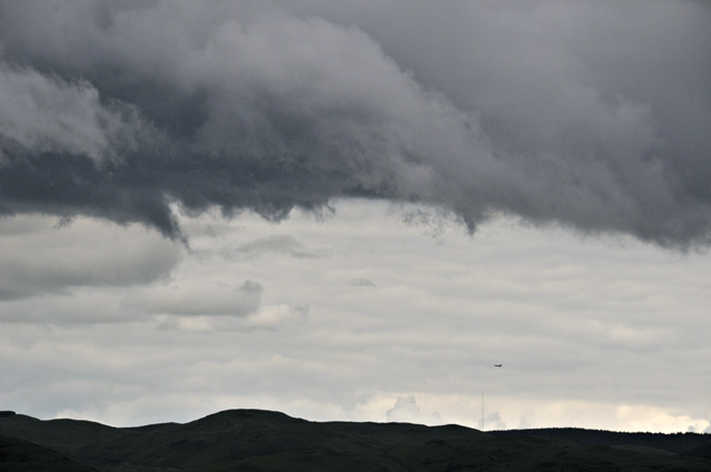 scud rising into cloudbase