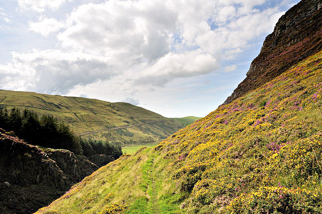 Craig-y-Pistyll: the upper part of the track