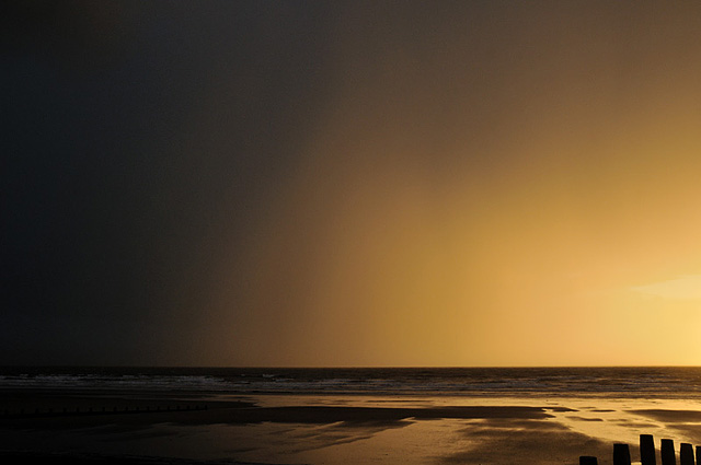 Photogenic storm off Borth - the rain arrives!