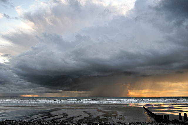 Photogenic storm off Borth