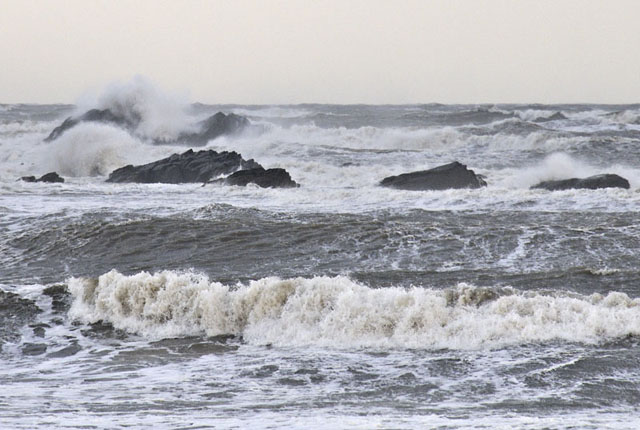 Big seas at Borth