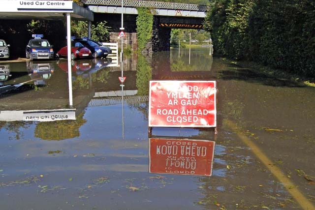 Station Garage floods Machynlleth