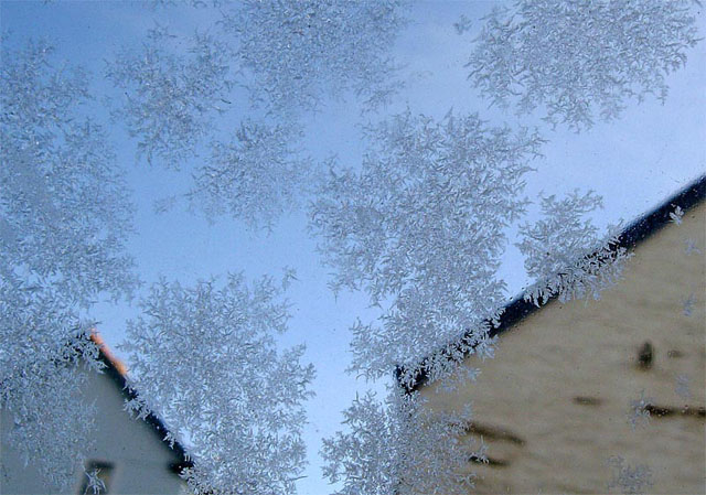 Ice crystals on windscreen