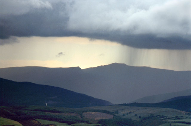 heavy showers break out over cadair idris