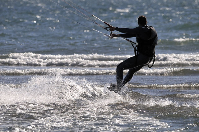 Kite-surfing
                                                      borth