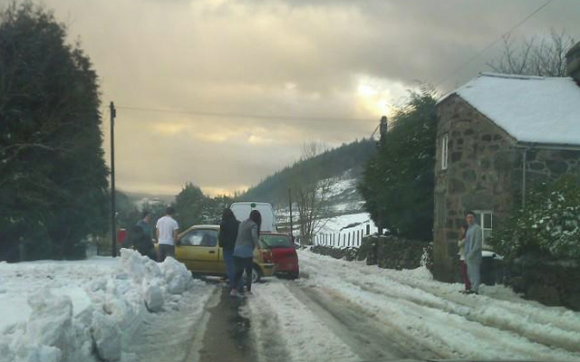 Hail and snow near Llanuwchllyn