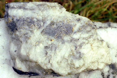 gold ore, Clogau mine, 1980