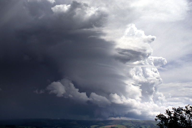 possible supercell, llandinam, east Powys, August 2004